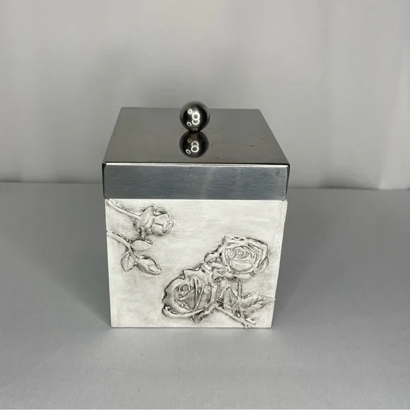 Flower Themed Handmade Box - Picture 4 of 4